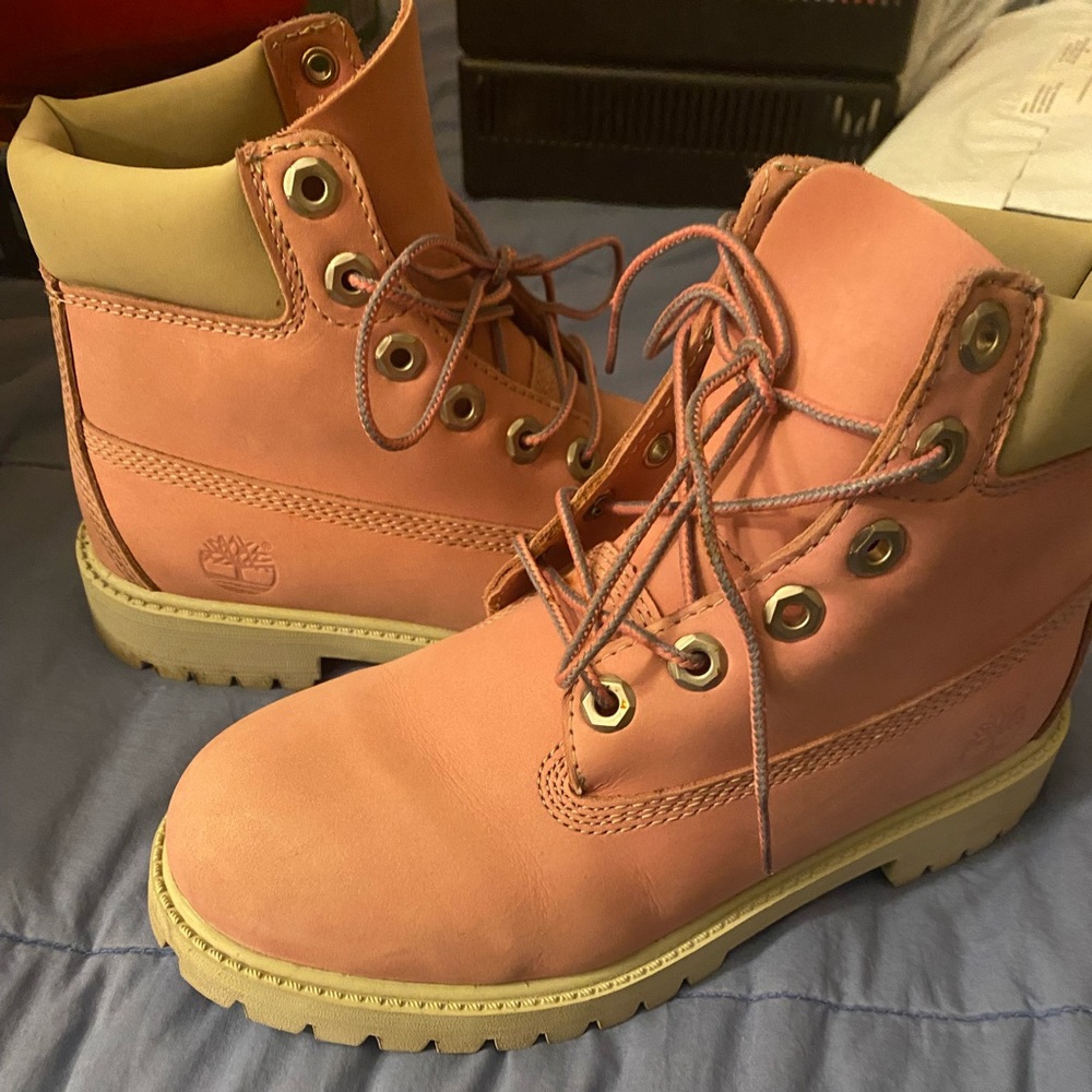 Timberland boots size 4 juniors pale pink & gray